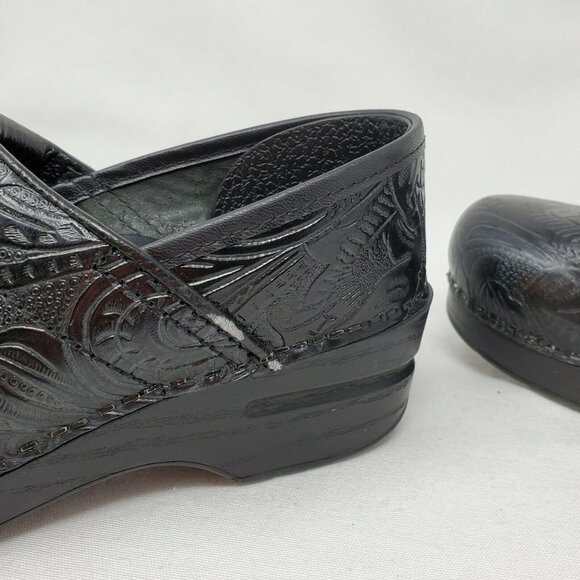 Dansko 'Professional' Black Leather Embossed Clogs - Women's EU 36 US 5.5-6 - Picture 10 of 12